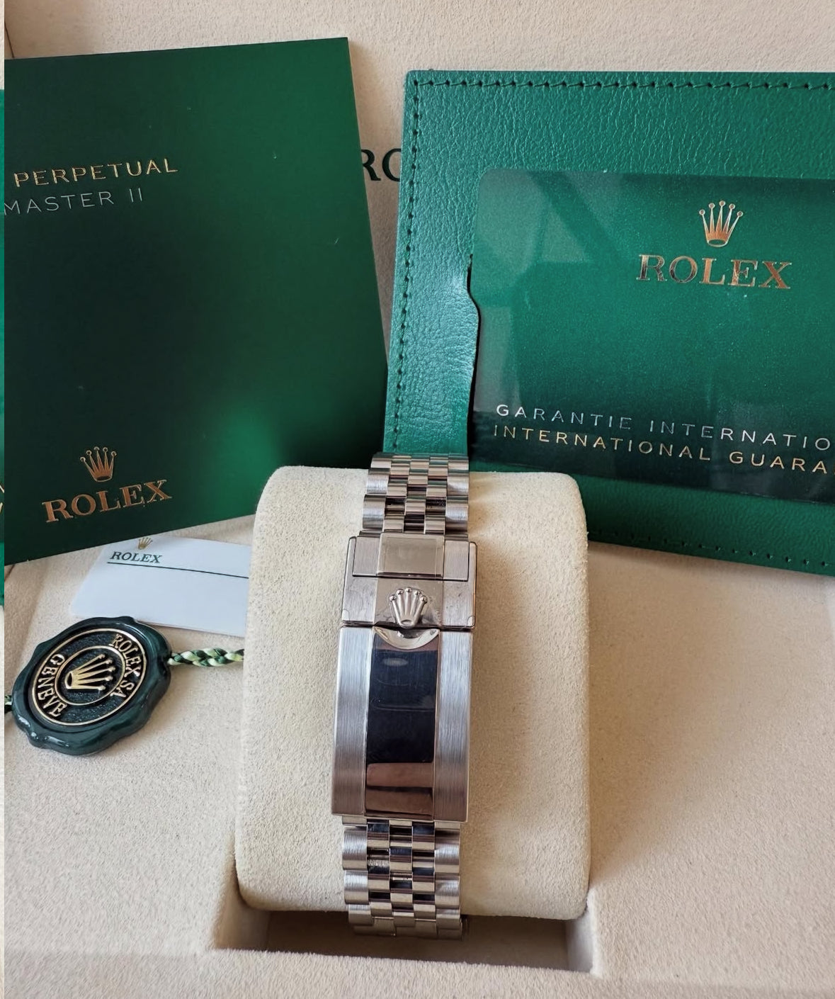 Rolex GMT-Master II 126710GRNR (2026) – "Bruce Wayne", Grey & Black Bezel, Jubilee Bracelet