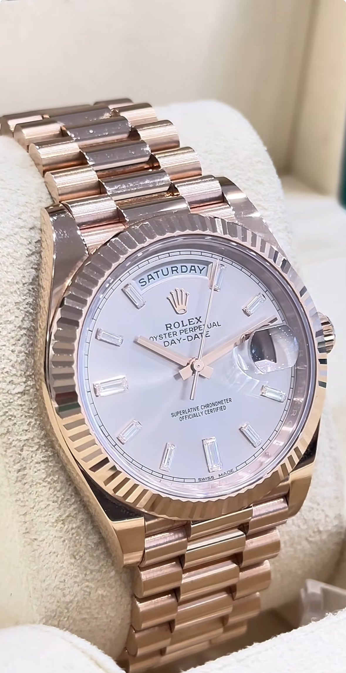 Rolex Day-Date 40 228235 (2026) – 18ct Everose Gold, Sundust Dial, President Bracelet
