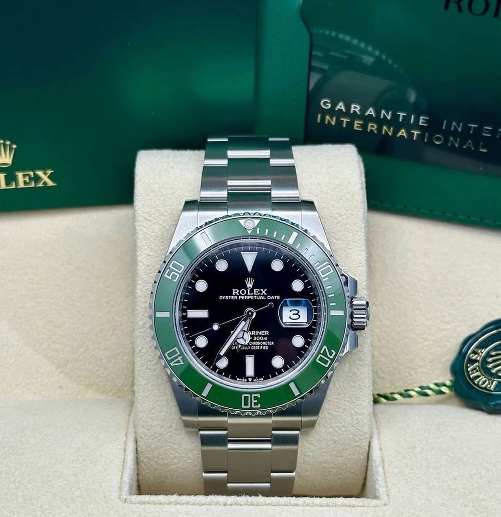 Rolex Submariner Date 126610LV (2026) – Oystersteel, Black Dial, Green Cerachrom Bezel "Starbucks"