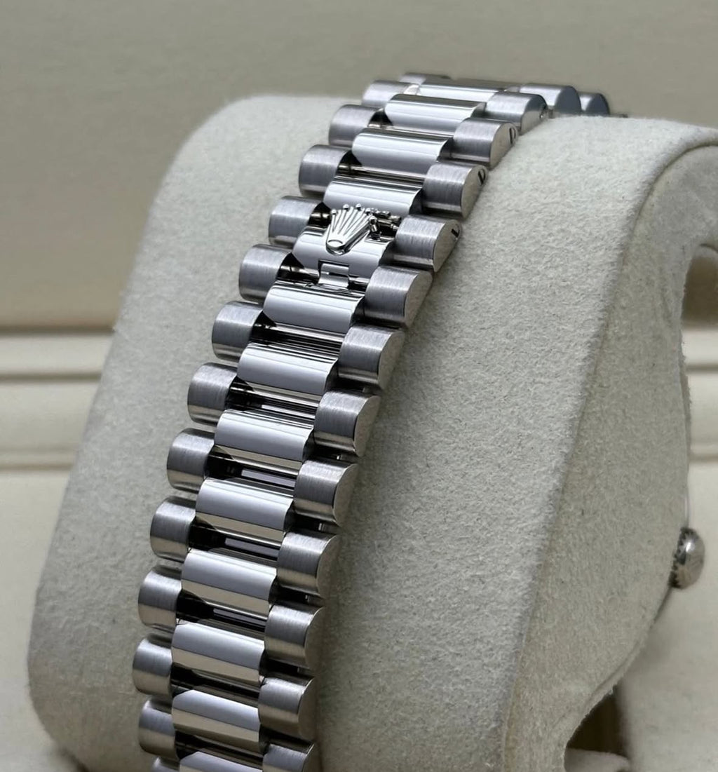 Rolex Day-Date 40 228239 (2026) – 18ct White Gold, Blue Dial, President Bracelet