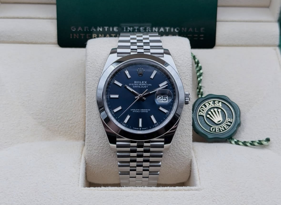 Rolex Datejust 41 126300 (2026) – Oystersteel, Blue Dial, Smooth Bezel, Jubilee Bracelet