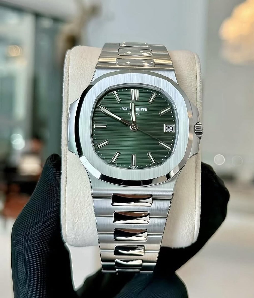 Patek Philippe Nautilus 5711/1A-014 – Olive Green Dial, Stainless Steel (Final Edition, Discontinued) 2021
