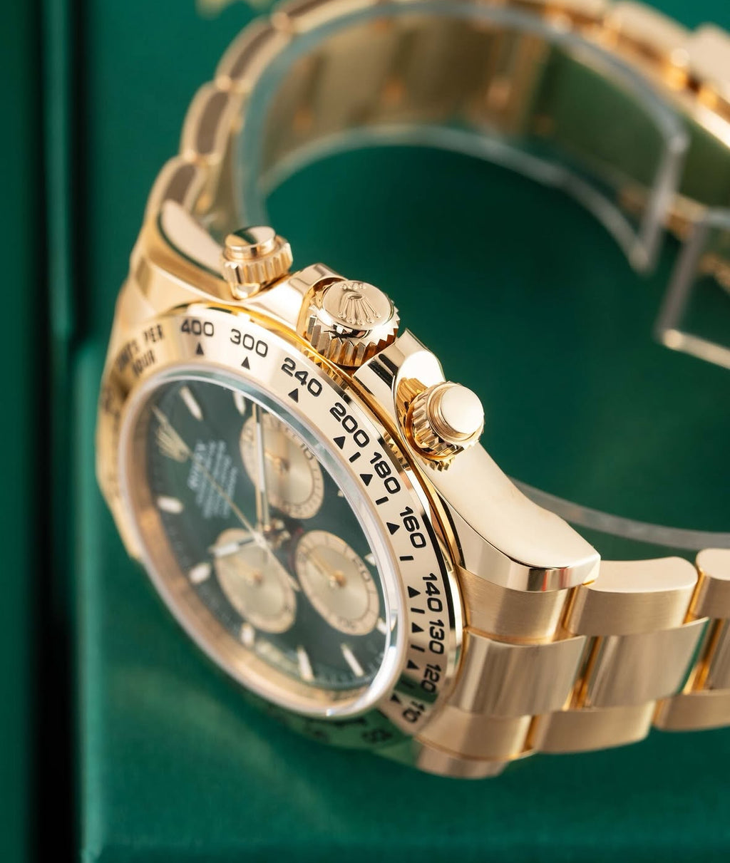 Rolex Daytona 126508 (2026) – 18ct Yellow Gold, Green Dial, Oyster Bracelet John Mayer