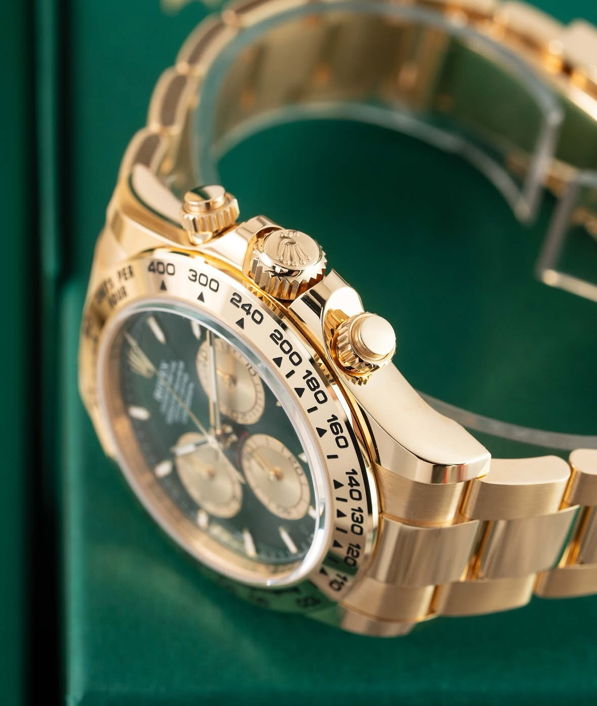Rolex Daytona 126508 (2026) – 18ct Yellow Gold, Green Dial, Oyster Bracelet John Mayer