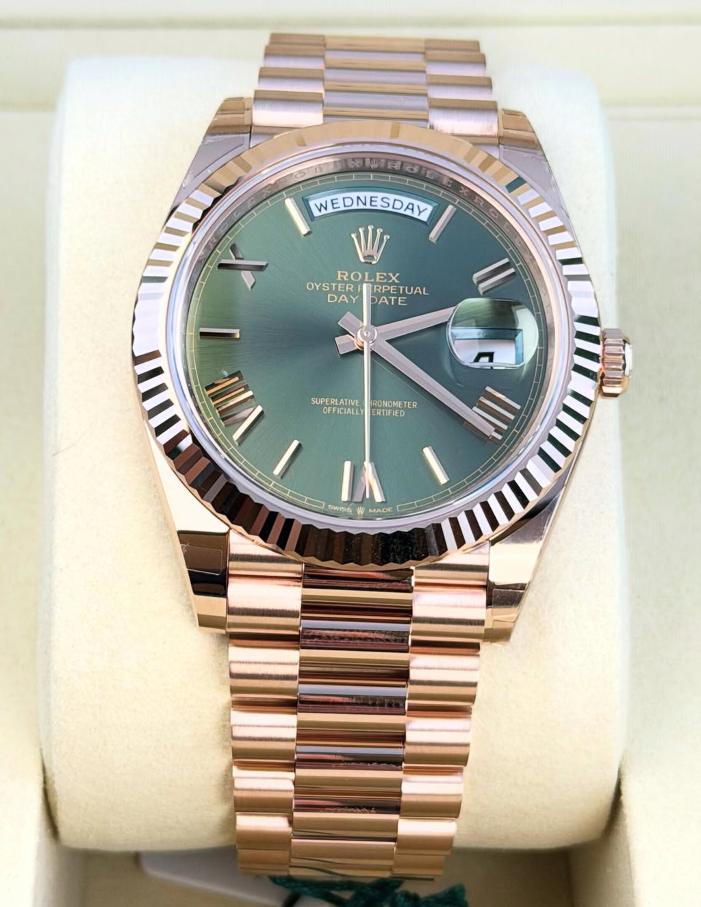 Rolex Day-Date 40 228235 (2026) – 18ct Everose Gold, Olive Green Dial, President Bracelet