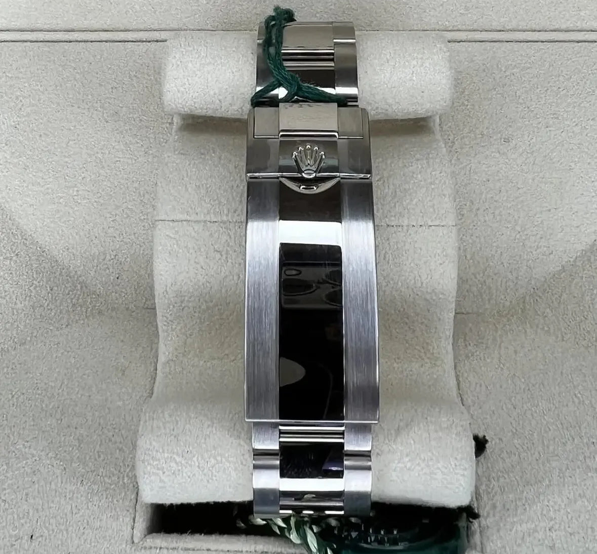 Rolex Submariner Date 126619LB – 18ct White Gold, Black Dial, Blue Cerachrom Bezel "Cookie Monster" (Discontinued) 2025