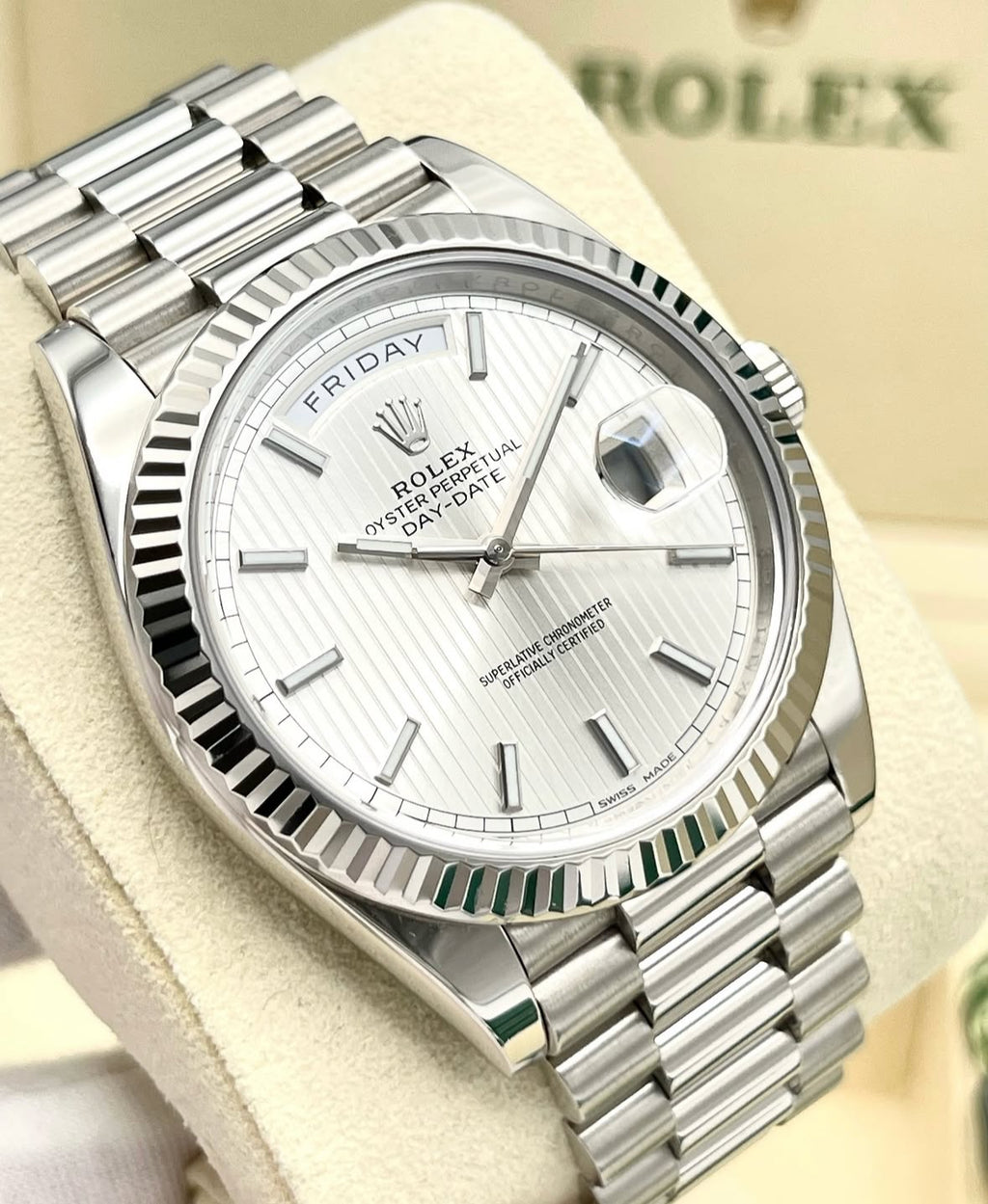 Rolex Day-Date 40 228239 (2026) – 18ct White Gold, Silver/White Dial, President Bracelet