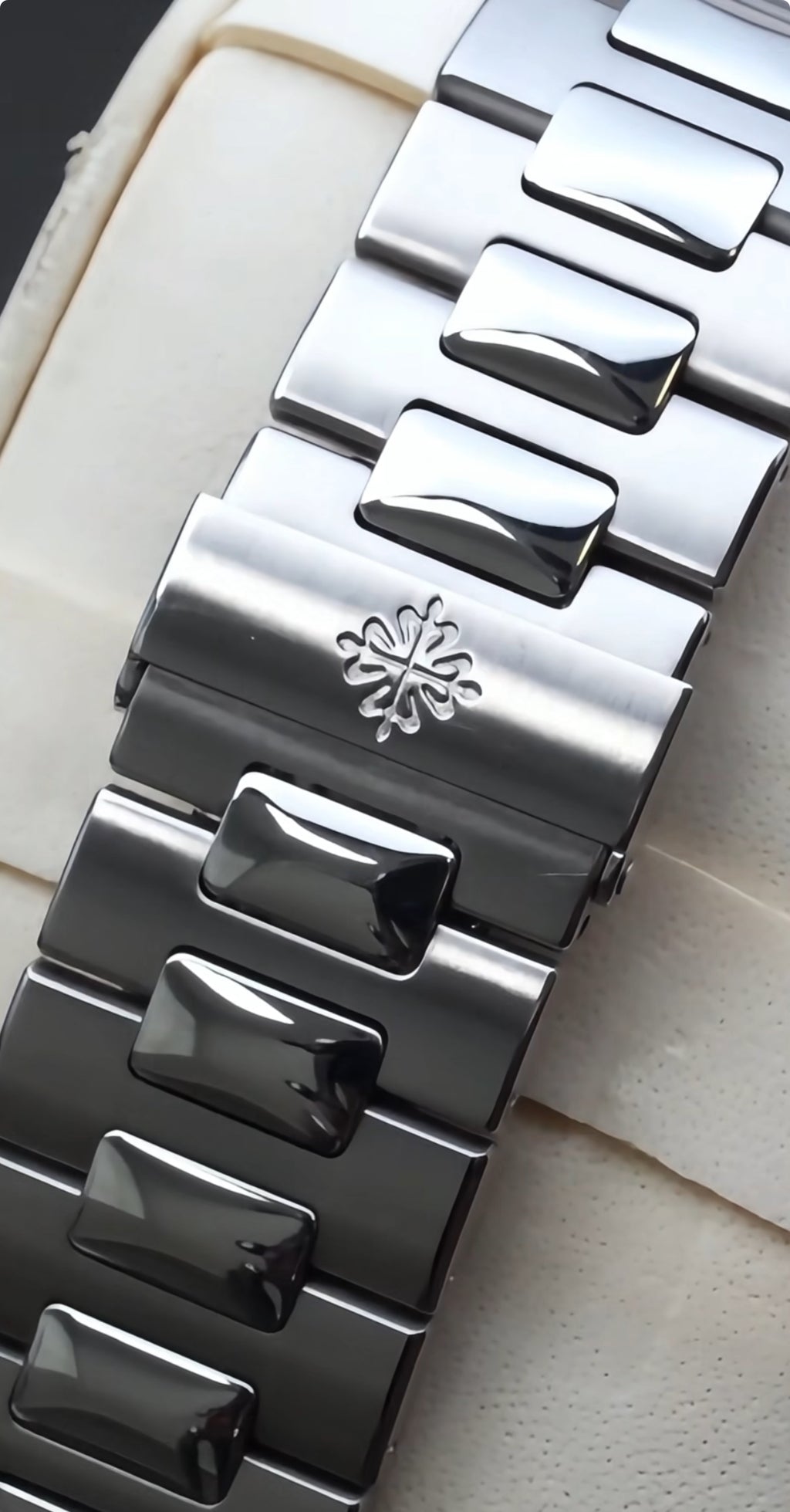 Patek Philippe Nautilus 5711/1A-010 – Blue Dial, Stainless Steel (Discontinued) 2020