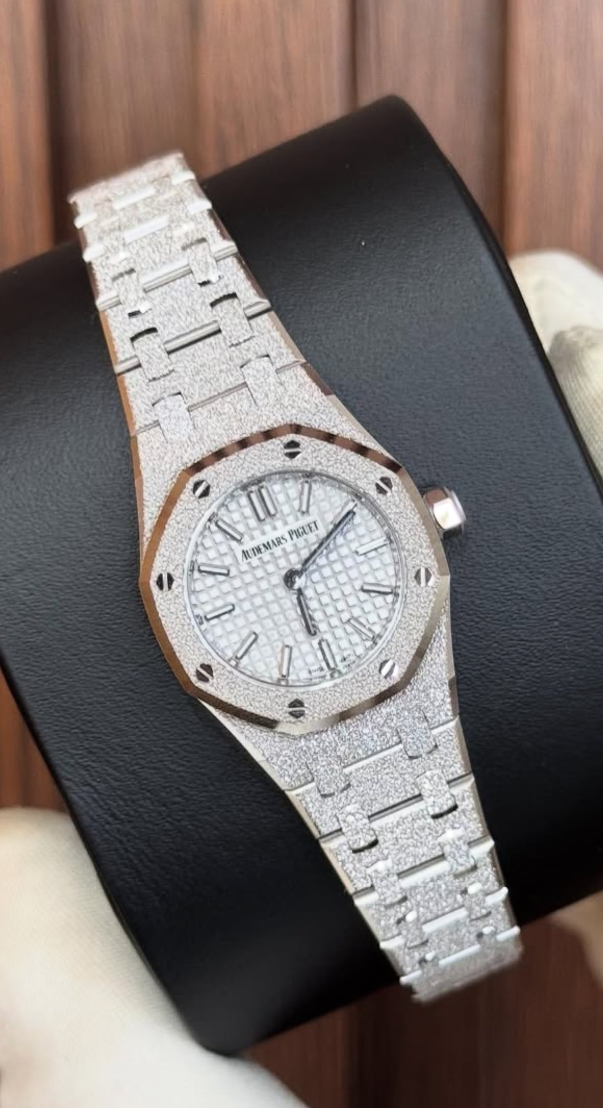Audemars Piguet Royal Oak Mini Frosted White Gold (Ref. 67630BC.GG.1312BC.01)(2026)