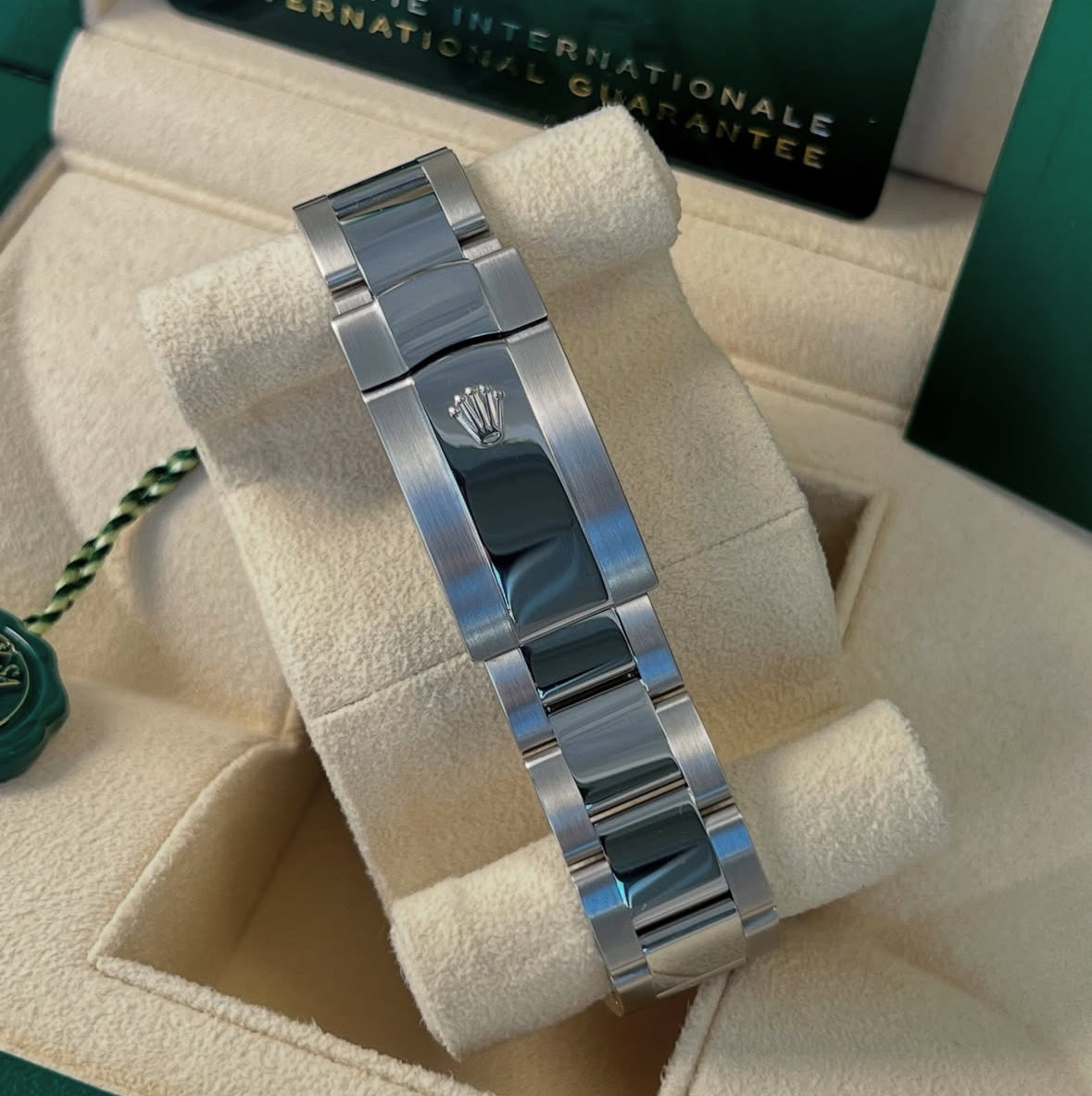 Rolex Datejust 41 126300 (2026) – Oystersteel, Blue Dial, Smooth Bezel, Oyster Bracelet