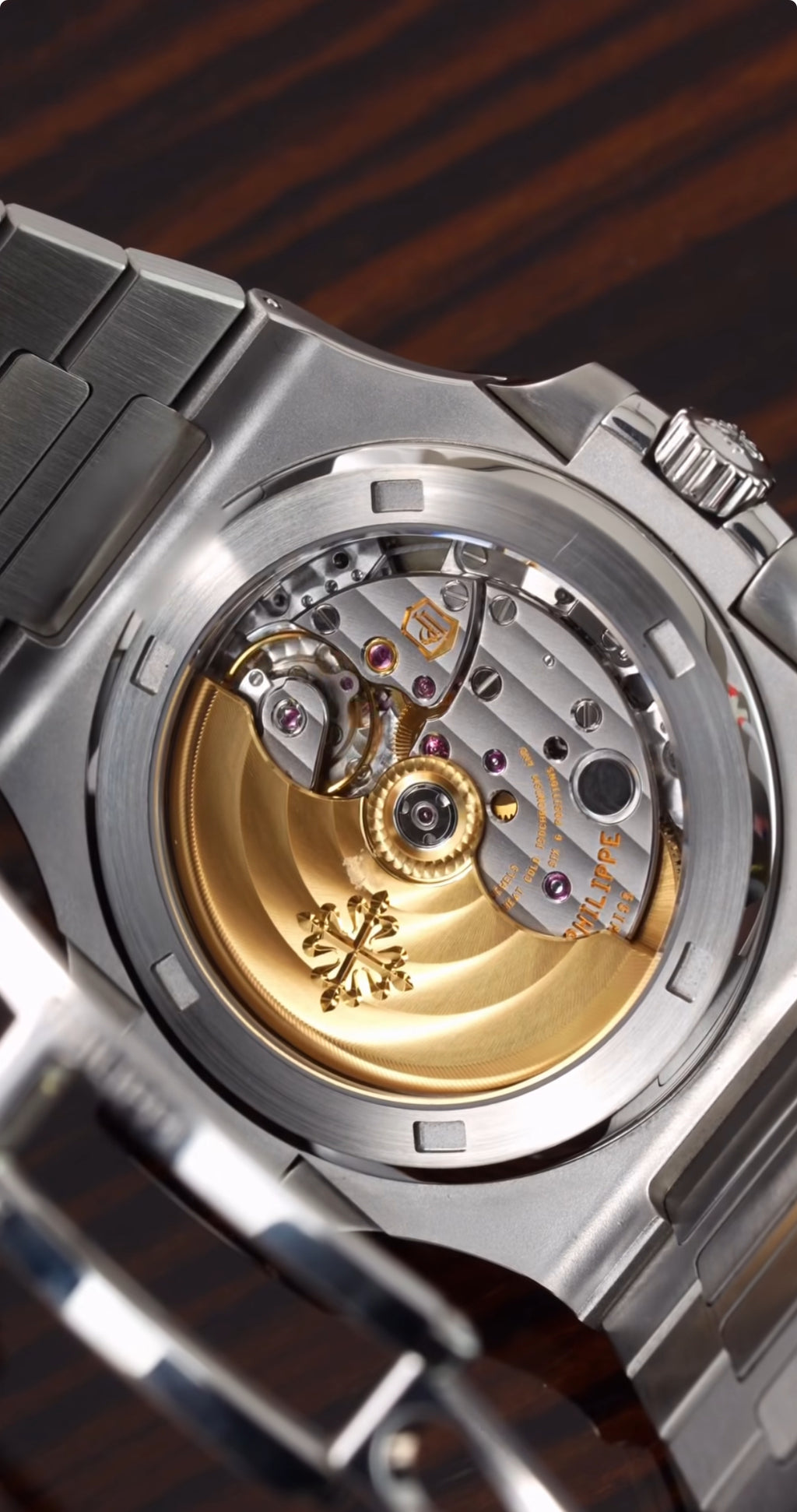 Patek Philippe Nautilus 5711/1A-014 – Olive Green Dial, Stainless Steel (Final Edition, Discontinued) 2021