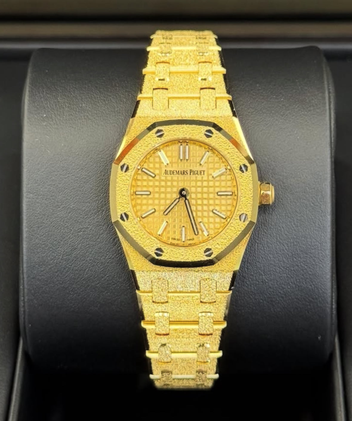 Audemars Piguet Royal Oak Mini Frosted Gold Quartz (Reference 67630BA.GG.1312BA.01) (2026)