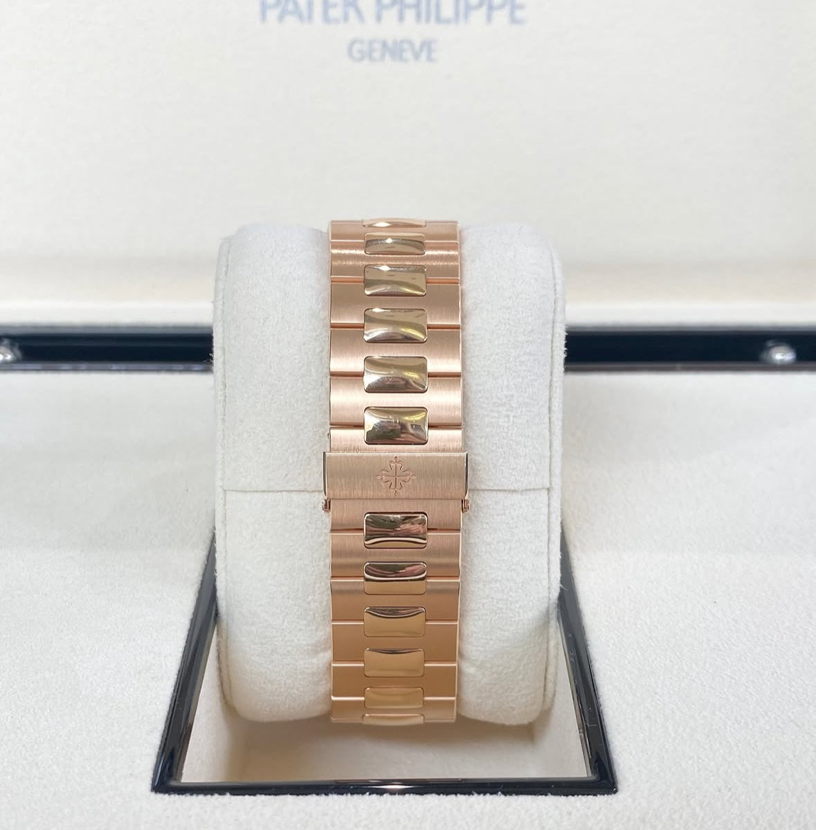 Patek Philippe Nautilus 5711/1R-001 – Chocolate Brown Dial, Rose Gold 2021