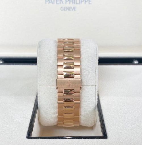 Patek Philippe Nautilus 5711/1R-001 – Chocolate Brown Dial, Rose Gold 2021