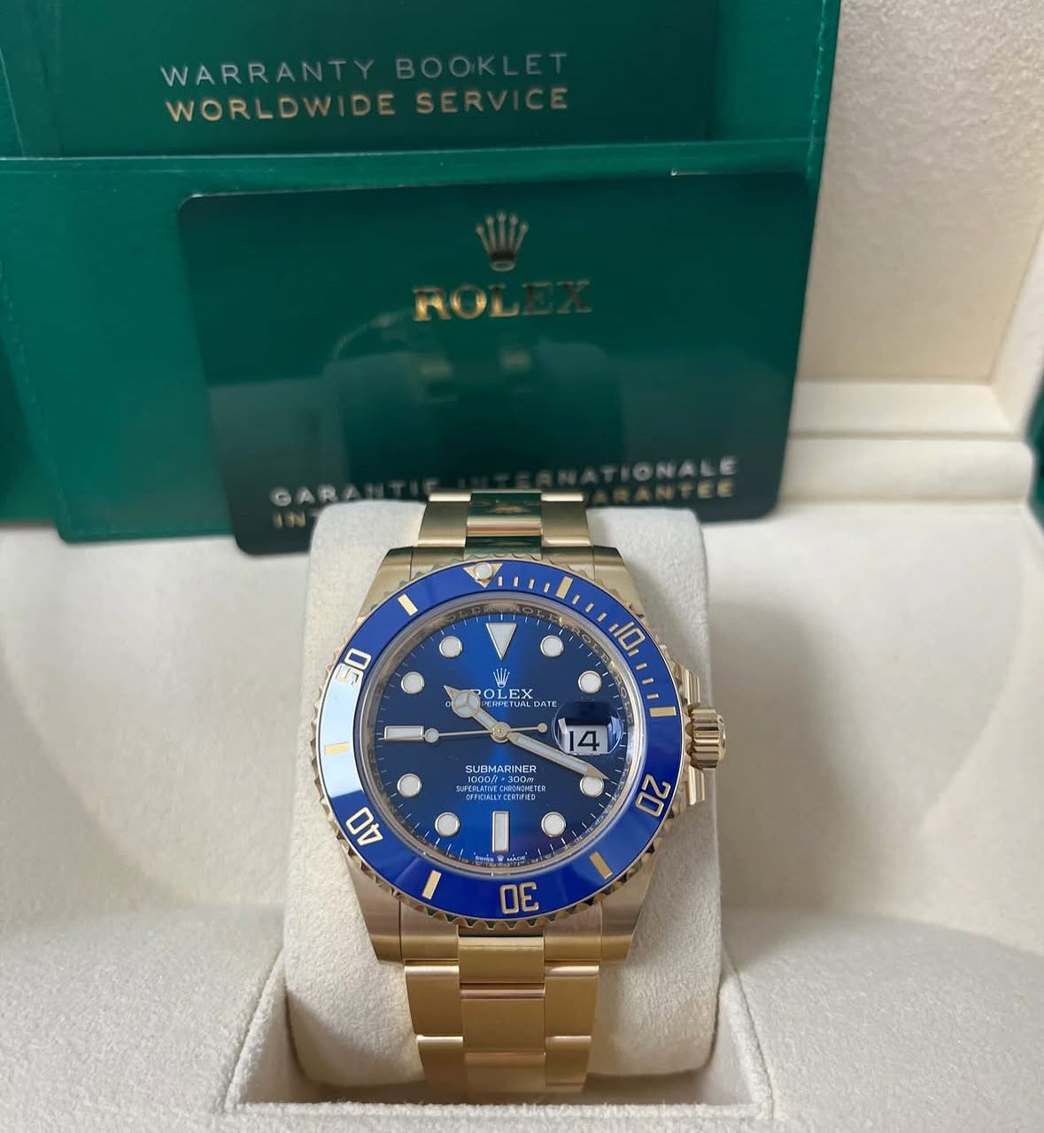 Rolex Submariner Date 126618LB (2026) – 18ct Yellow Gold, Blue Dial, Blue Cerachrom Bezel