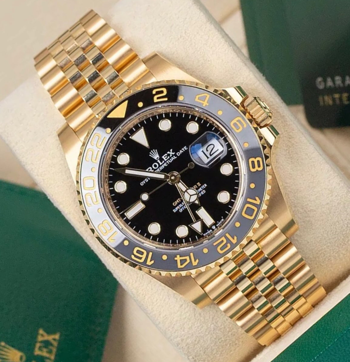 Rolex GMT-Master II 126718GRNR (2026) – 18ct Yellow Gold, Black Dial, Black & Grey Bezel, Jubilee