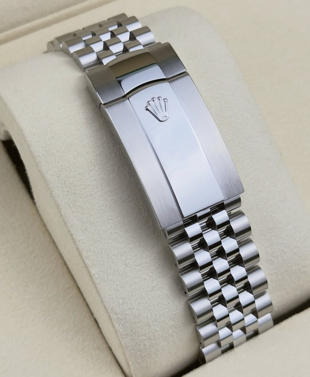 Rolex Sky-Dweller 336934 – Blue Dial, Fluted Bezel (2026)