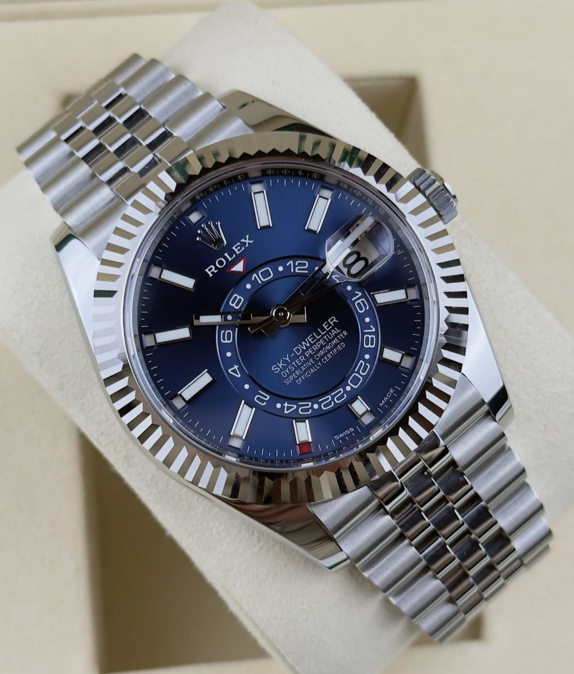 Rolex Sky-Dweller 336934 – Blue Dial, Fluted Bezel (2026)