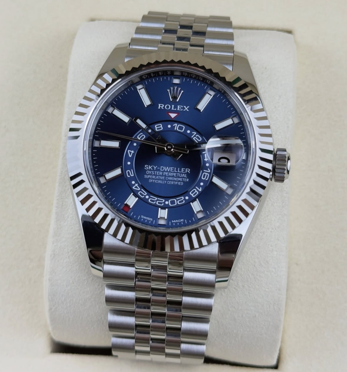 Rolex Sky-Dweller 336934 – Blue Dial, Fluted Bezel (2026)