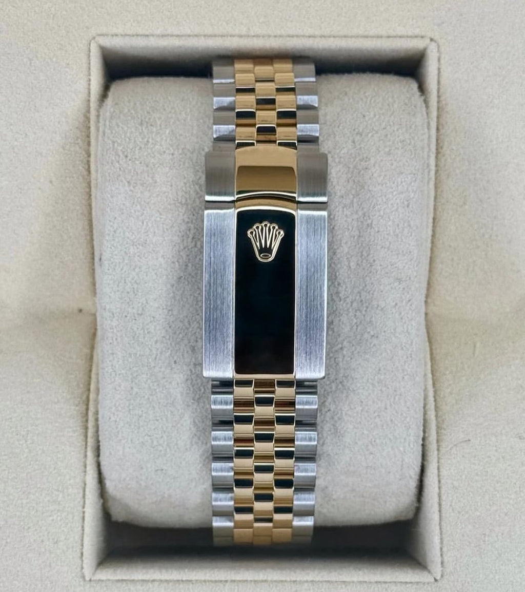 Rolex Datejust 41 126333 (2026) – Yellow Rolesor, Wimbledon Slate Dial, Fluted Bezel, Jubilee